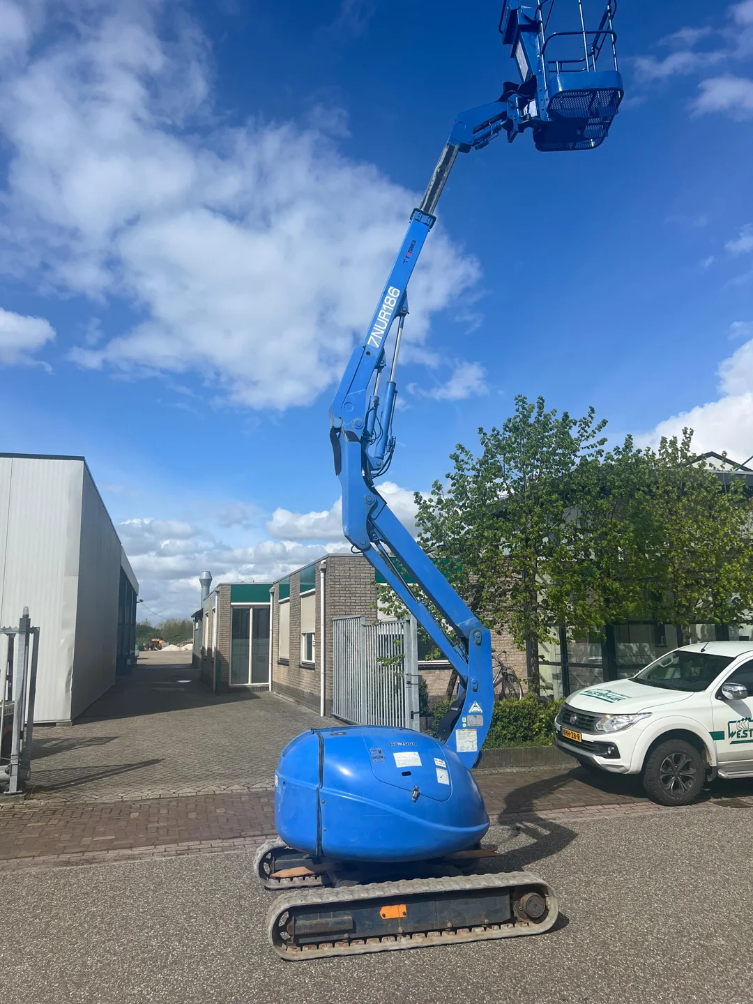 Knik-rupshoogwerker van Westerman Verhuur